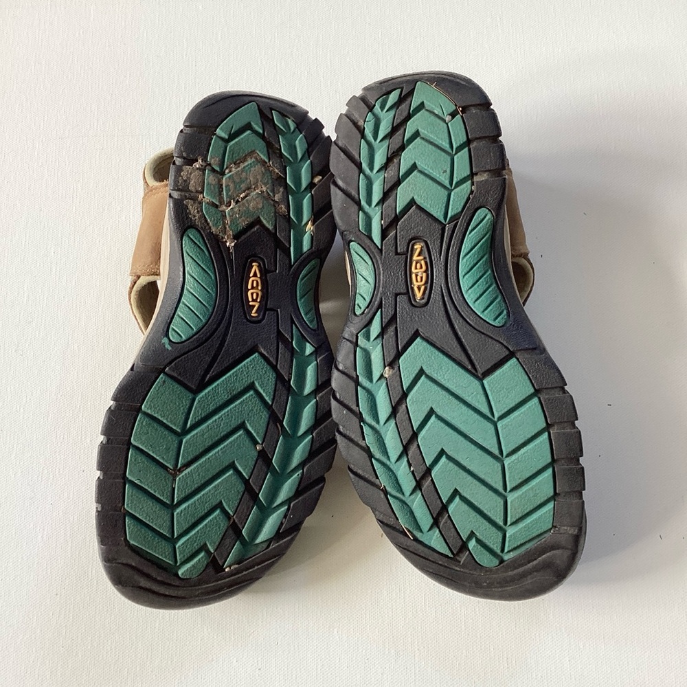 Keen Tan Sandals - Picture 10 of 11
